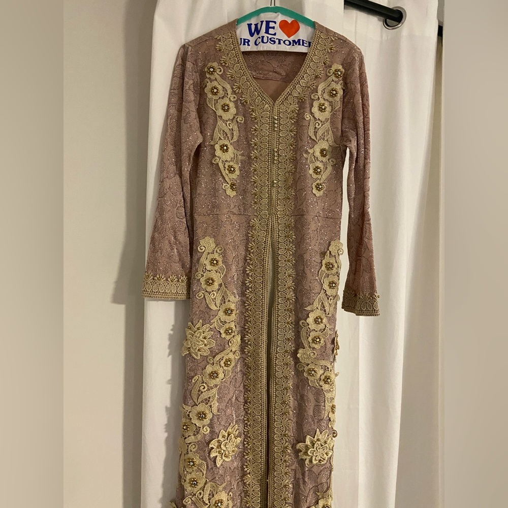 Authentic Women’s Arabian dress
